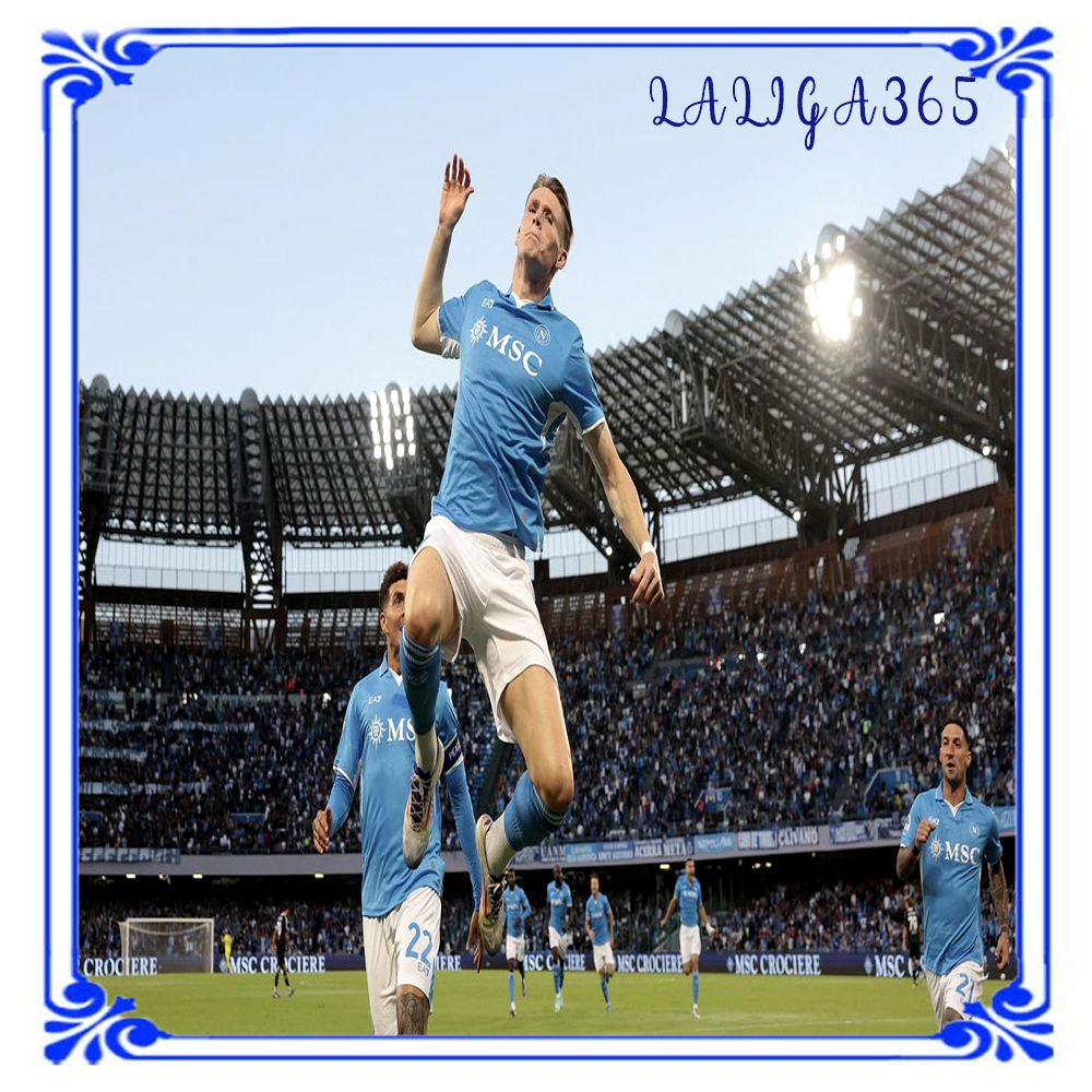 Pemain Napoli, Scott McTominay melakukan selebrasi setelah mencetak gol cepat pada detik ke-25 saat laga lanjutan Liga Italia 2024/2025 melawan Como yang berlangsung di Stadion Diego Armando Maradona, Naples, Italia, Jumat (04/10/2024) WIB. (AP Photo/LaPresse/Alessandro Galofaro)